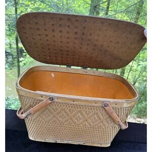 Roomy Vintage Hawkeye Patterned Wicker Picnic Basket All Original Metal Handles